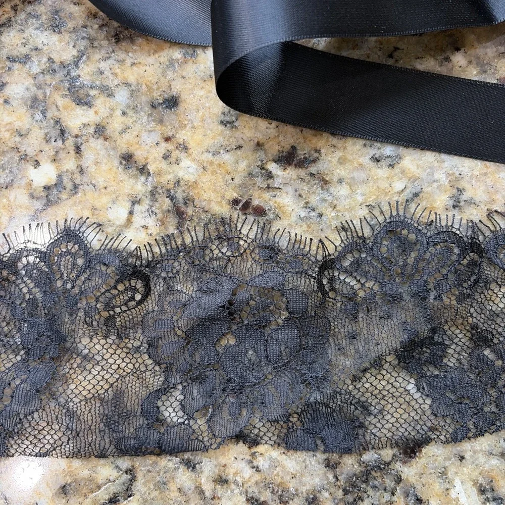 Dita von Teese Classic Black Lace Satin‎ Ribbon Beaded Embellishment Eye Mask